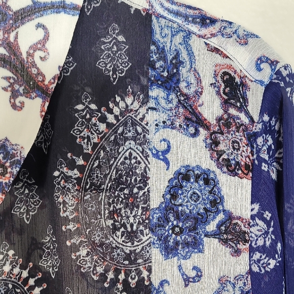 Chicos Sheer Button Up Top Size M Paisley Roll Tab Collar High Low Hem Blue - Picture 8 of 13